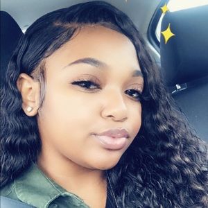 Meet your Posher, Tamila